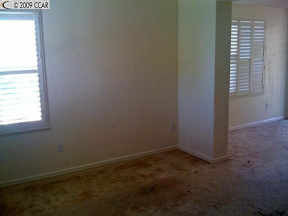 3rd image of 451 Tulip Ct