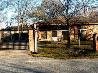 819 Salter Dr, Houston, TX 77032