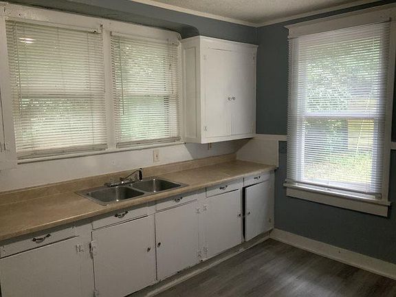 4th image of 3357 Tutwiler Ave