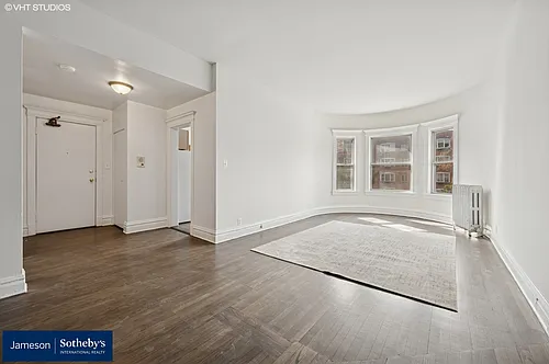 670 W Sheridan Rd #28 Photo 1