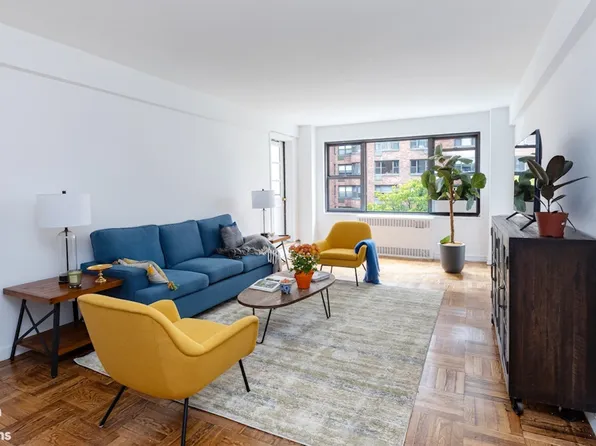 425 East 79th Street image 2 of 15