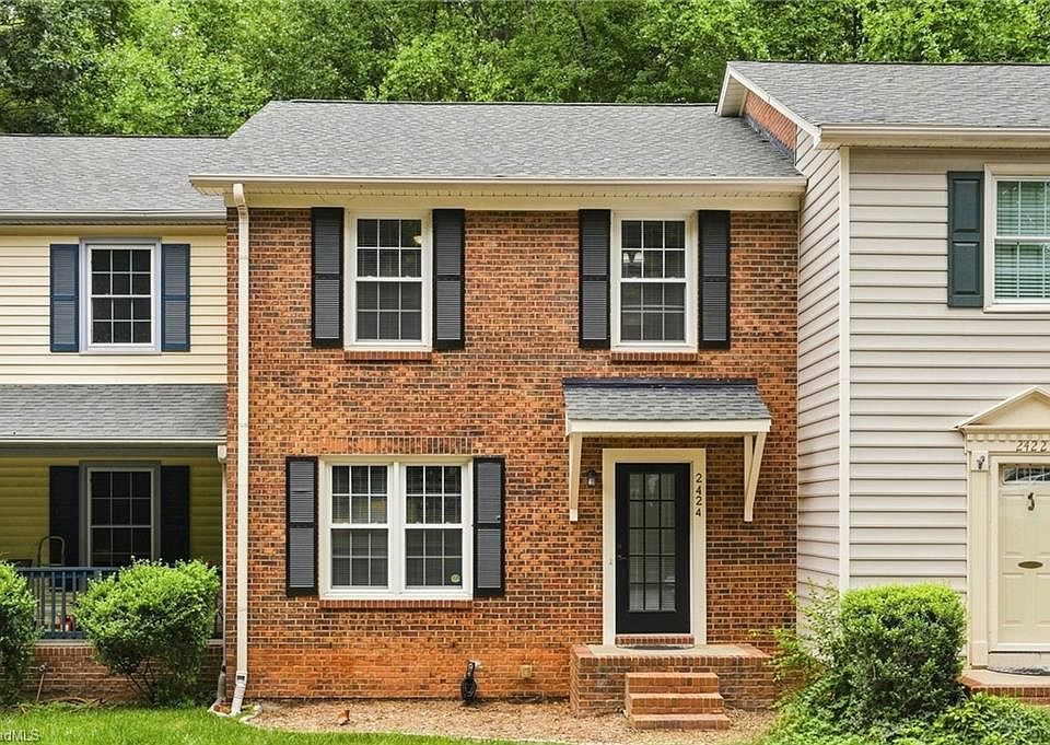 1st image of 2424 Cottage Pl