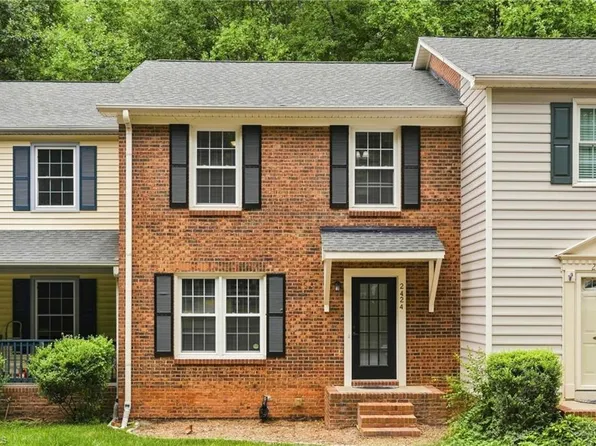 2424 Cottage Pl, Greensboro, NC 27455
