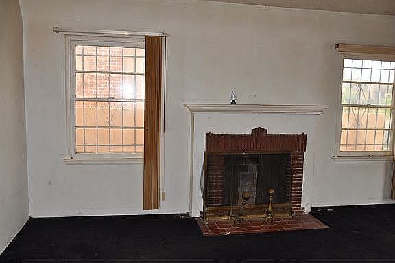 5th image of 8905 S 10th Ave