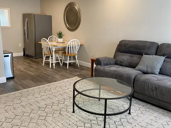 831 Belmont Dr, Hackettstown, NJ 07840