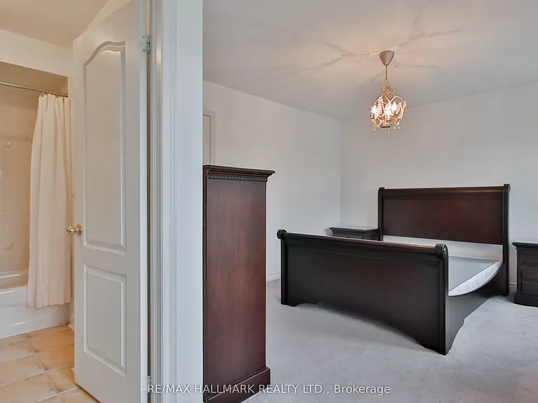 15 Briarglen Rd — Photo 26