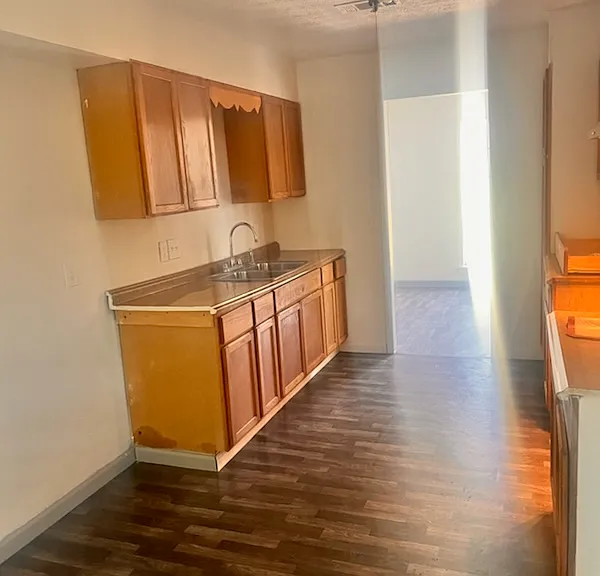 135 Oakridge Dr — Photo 10