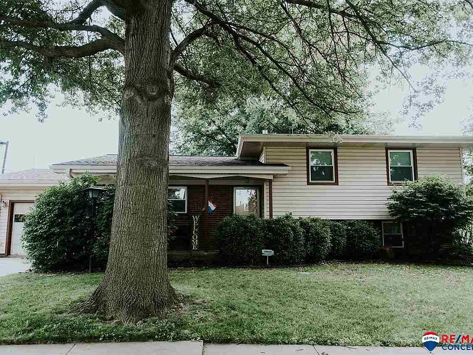 1st image of 3841 Franklin St