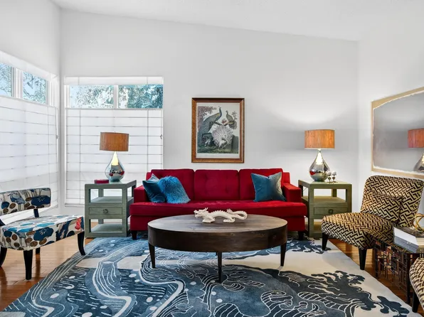 11627 76th Ave NW, Edmonton, AB T6G 0K9