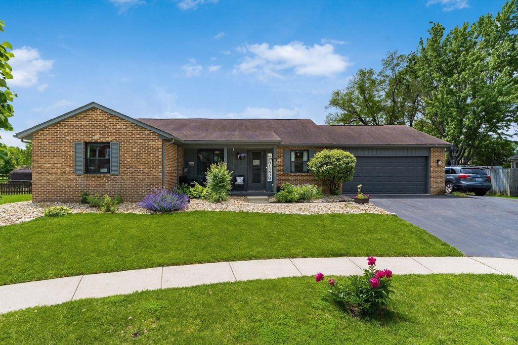 Real estate listing image