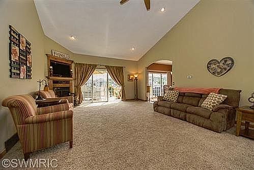 3rd image of 9080 Stillwater Dr