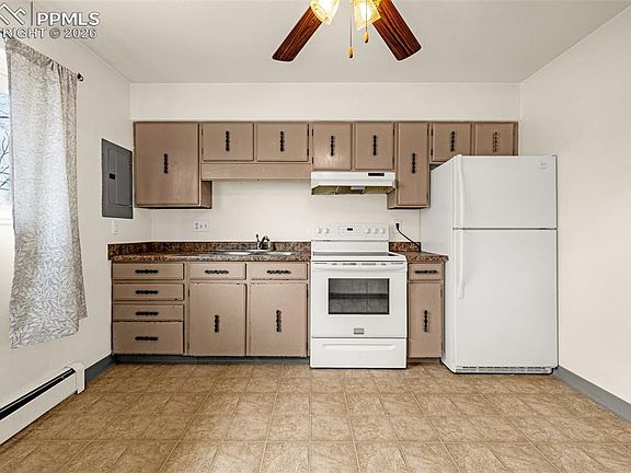 3rd image of 2585 E Cache La Poudre St
