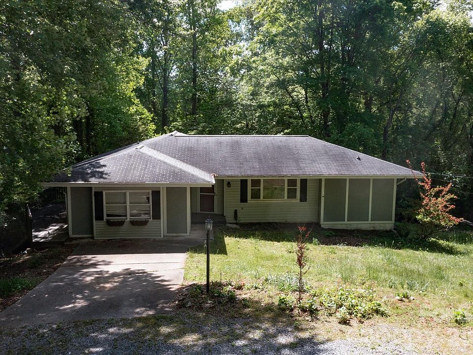 1st image of 147 Barberry Heights Dr