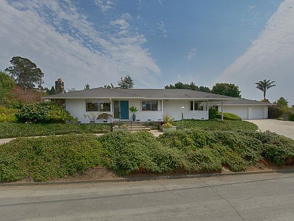 3rd image of 770 Baltusrol Dr