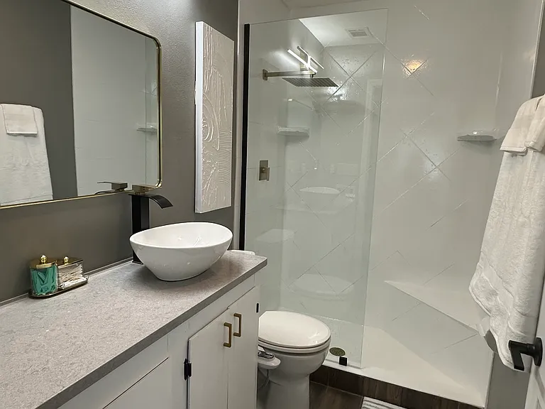 7026 Willoughby Ln — Photo 28