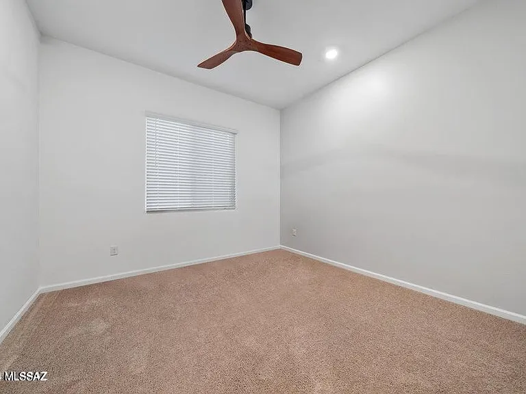 10623 N Iron Peak Dr — Photo 27