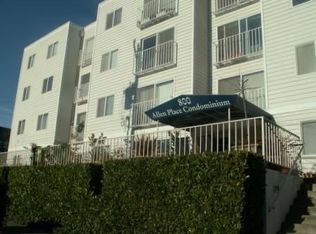 800 N Allen Pl APT 105, Seattle, WA 98103