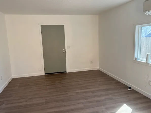 8010 SE Otty St Unit B, Portland, OR 97222