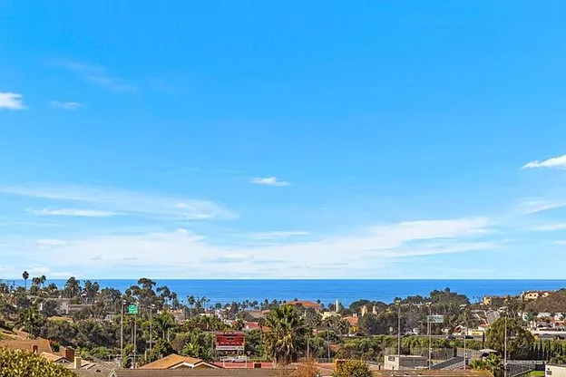 631 Calle Miguel — Photo 11
