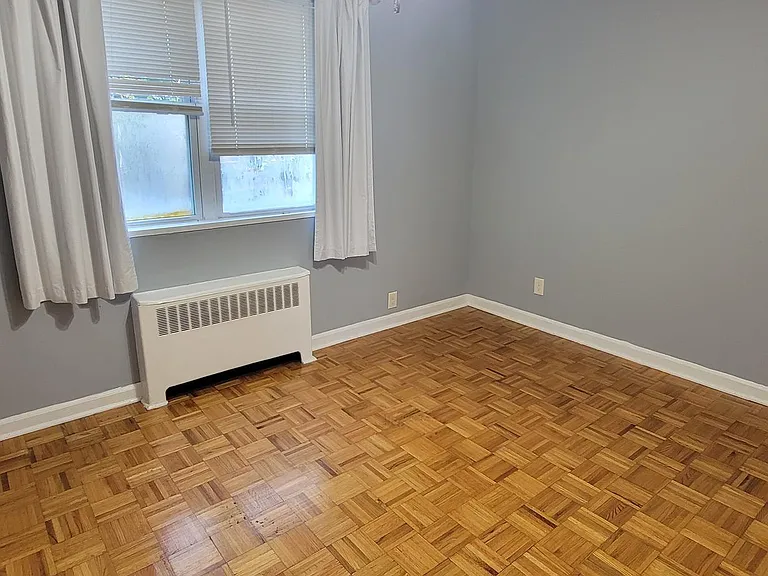 307 E Clarkson Ave #1 — Photo 6