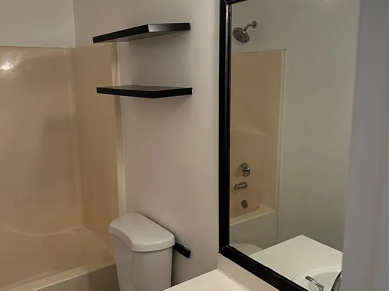 2825 Stoneway Ln #2825 — Photo 4