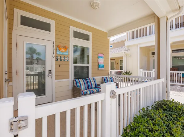 14910 Island Village Dr, Corpus Christi, TX 78418