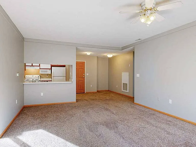 Northbrook Apartments — Photo 130