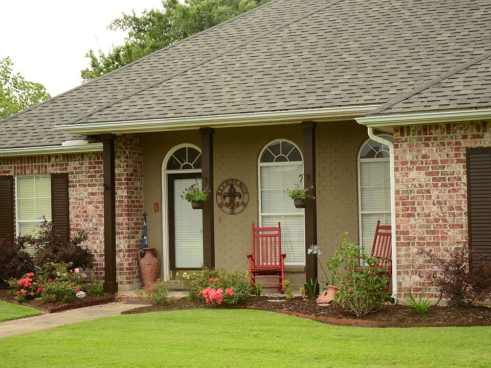 1st image of 1020 Woodridge Dr