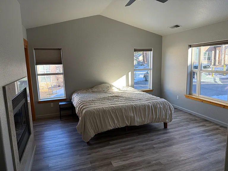 10075 Nicolas Dr — Photo 19
