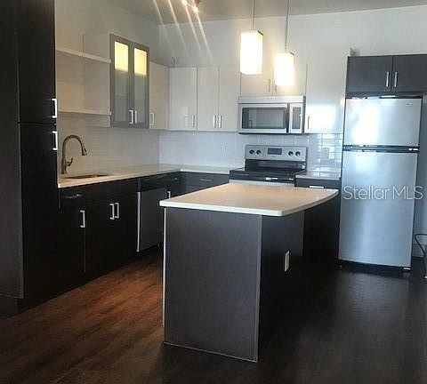 2nd image of 1650-1 N Mills Ave
