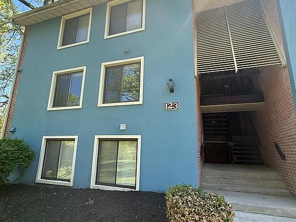2nd image of 123 Echelon Rd