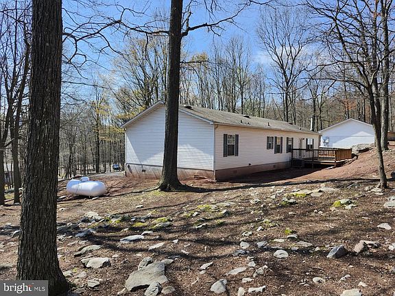 4th image of 566 Wild Apple Ln