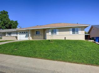 6630 Whitsett Dr, North Highlands, CA 95660