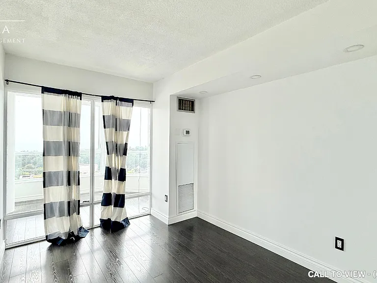 3233 Eglinton Ave E #1406 — Photo 8
