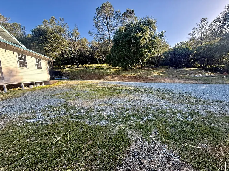 16083 Indian Springs Ranch Rd — Photo 22