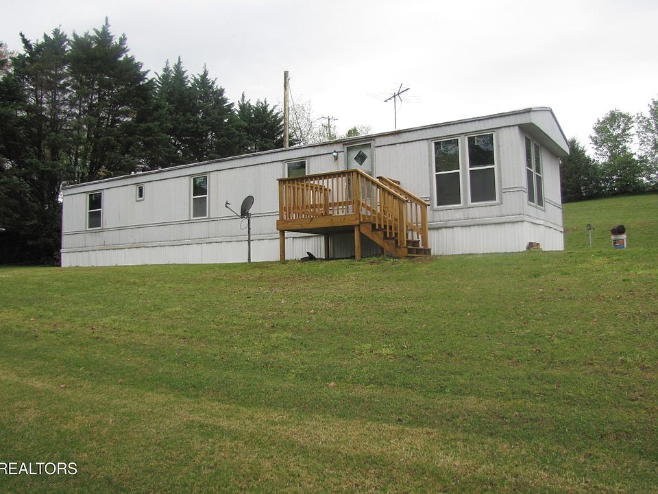 2nd image of 947 Hickory Creek Rd