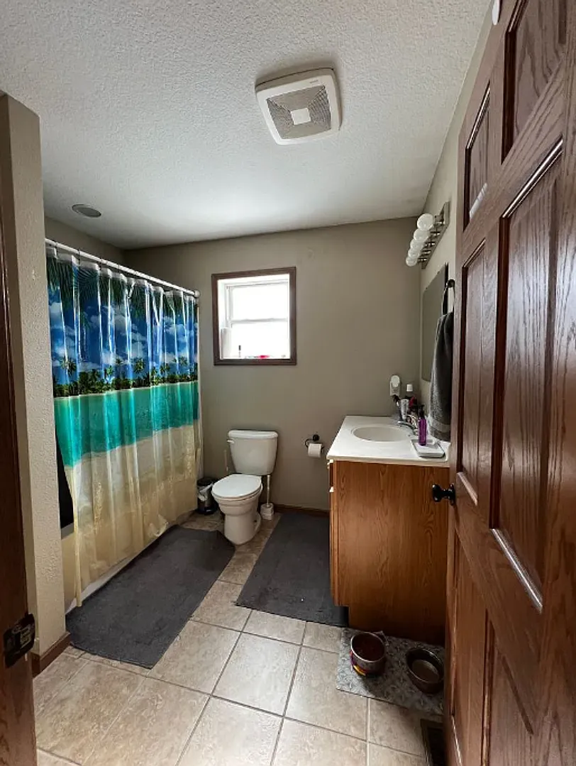 216 James — Photo 4