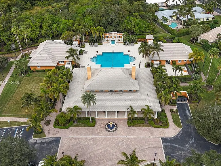 6555 Barbados Ct #0 — Photo 34