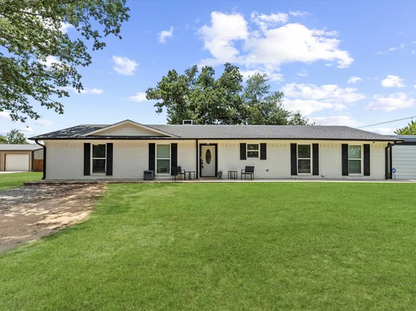 1415 N Oak St, Grand Saline, TX 75140