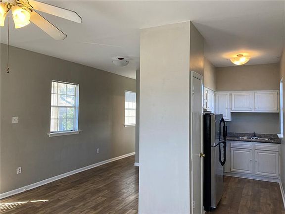 5th image of 739 Leontine St #739