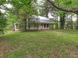 761 Old Embreeville Rd, Jonesborough, TN 37659