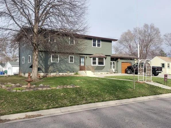 516 Raymond Ave NE, Saint Cloud, MN 56304