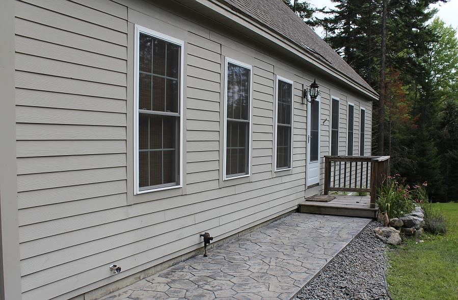2nd image of 1 Spring Glen Rd