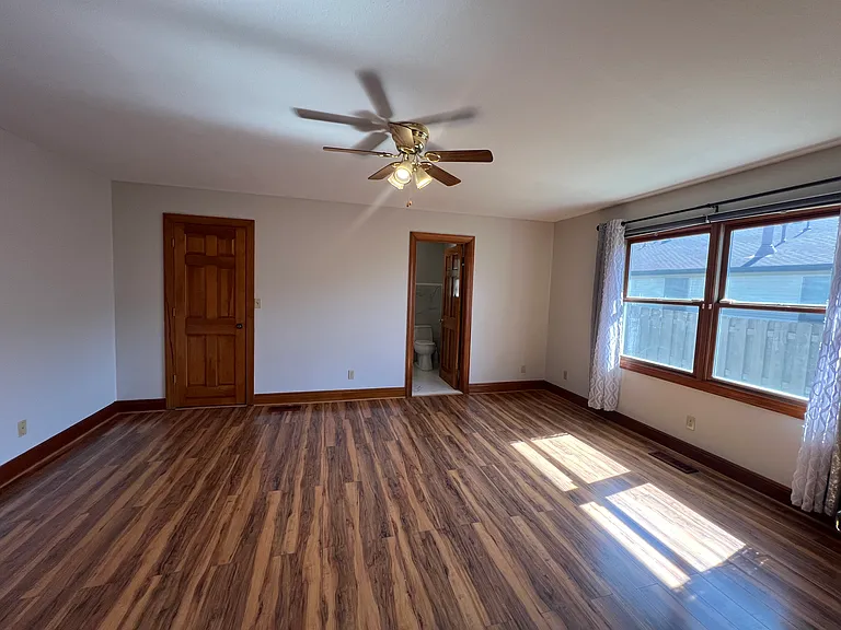 1004 Monarch Dr — Photo 21