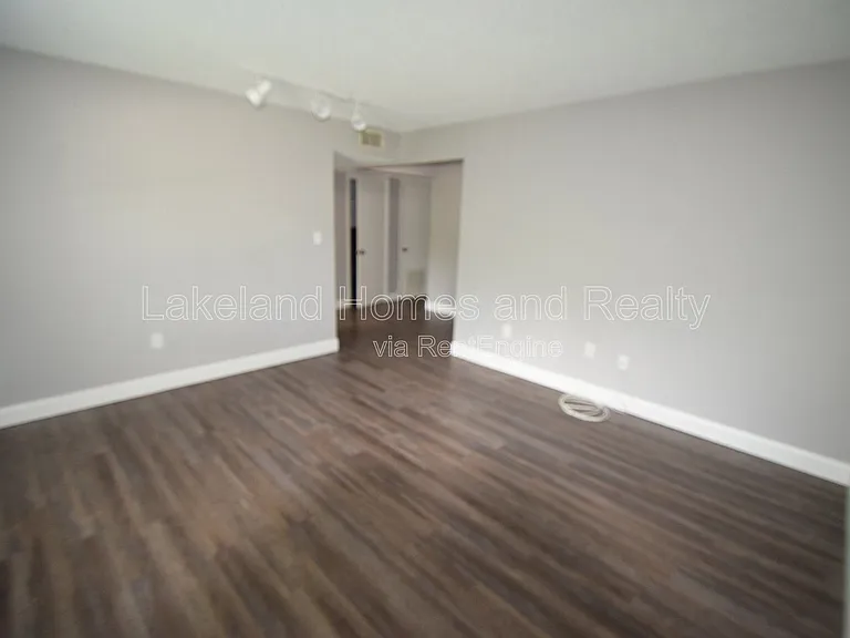 1005 S New York Ave #4 — Photo 5
