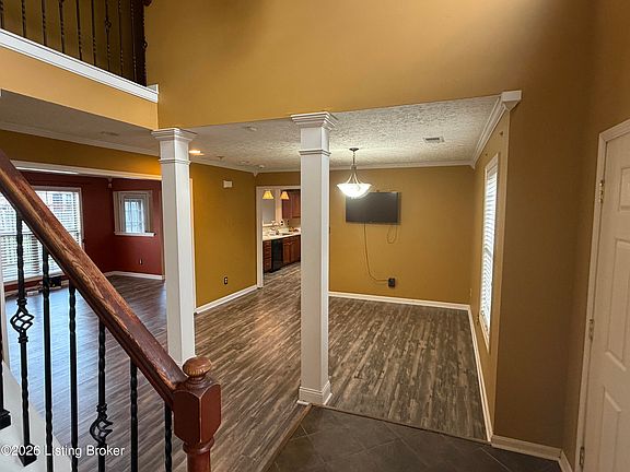 3rd image of 5929 Haven Manor Way