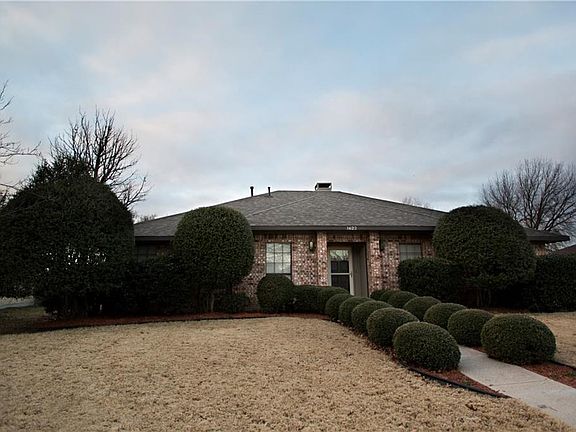 2nd image of 1622 Solway Dr