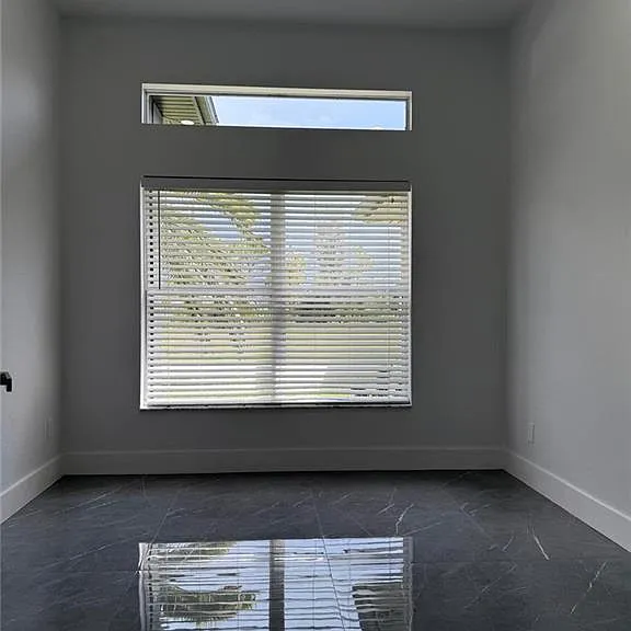 4000 NE 9th Ave — Photo 3