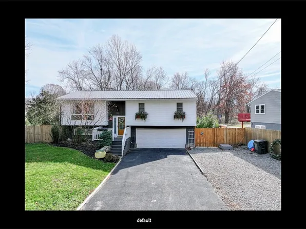 358 Brownfield Ln, Uniontown, PA 15401