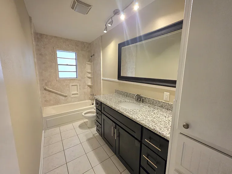 5219 Goodland Dr — Photo 12